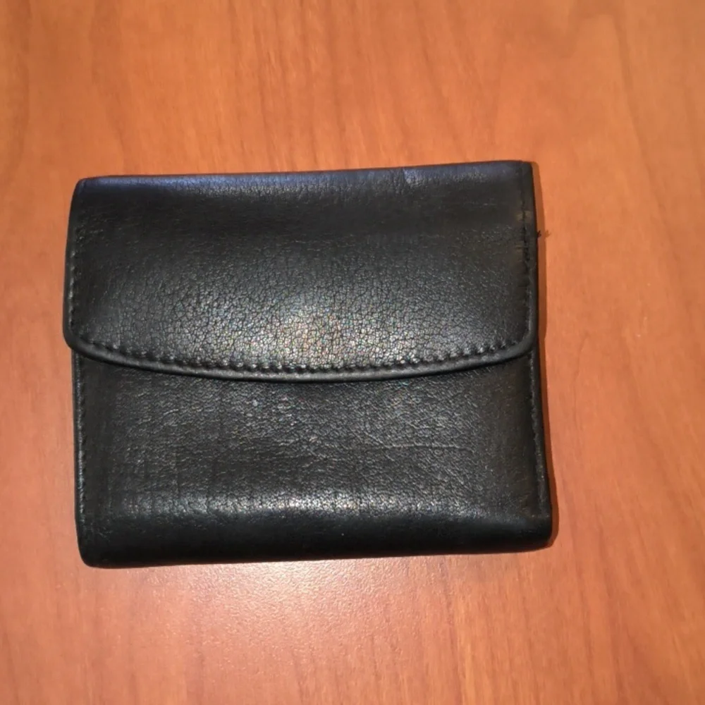 Buxton Velvet Touch Cowhide Leather Flip French Purse Wallet Women’s
